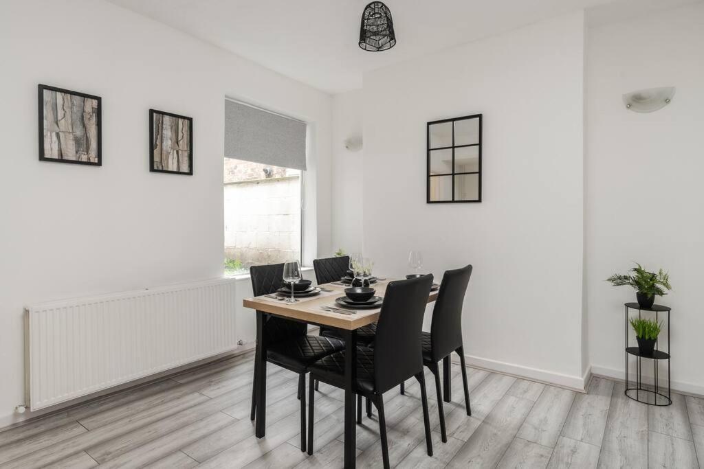 Liverpool 3 Bed House Eksteriør bilde