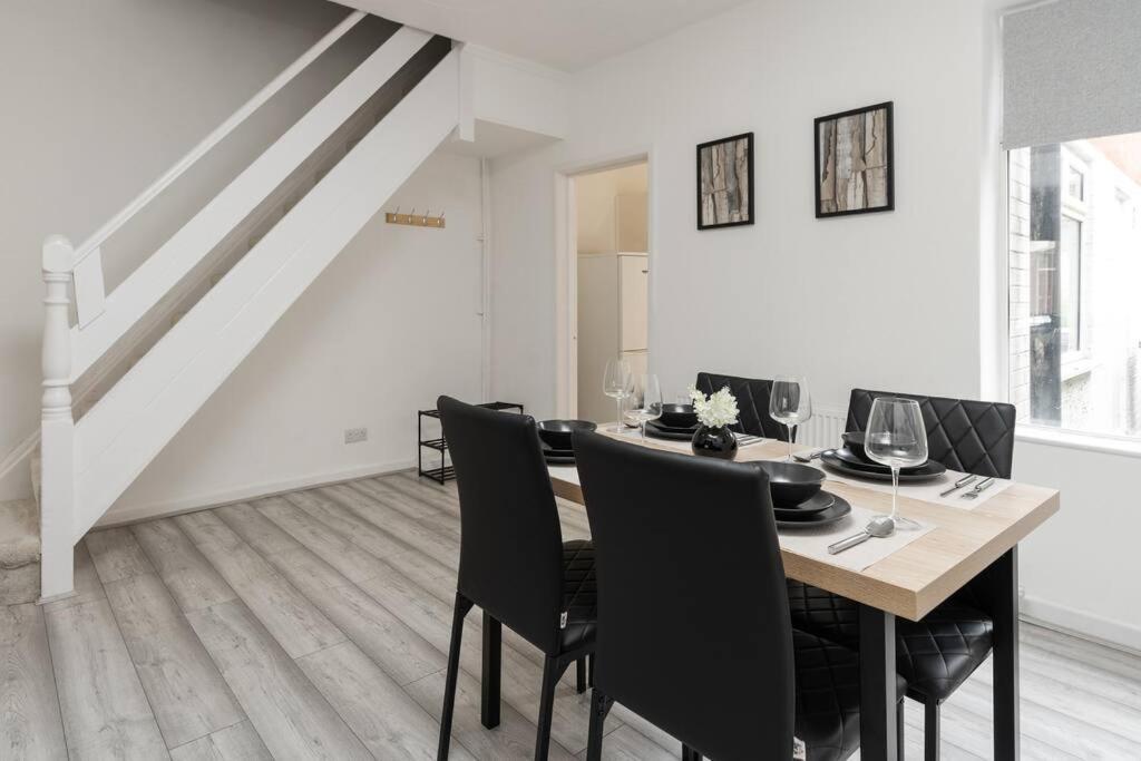 Liverpool 3 Bed House Eksteriør bilde
