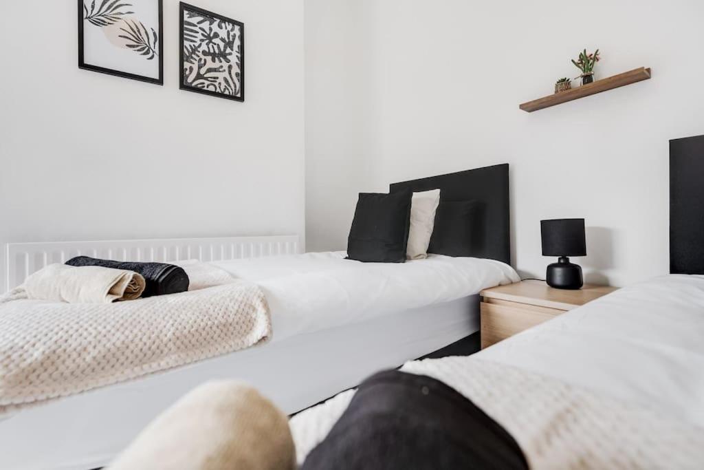 Liverpool 3 Bed House Eksteriør bilde